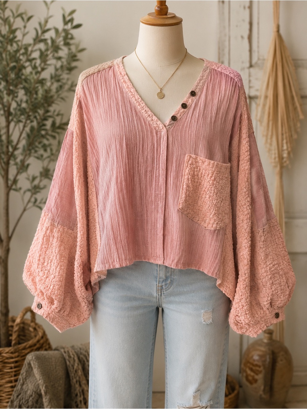 196🌟 POL Blush Pink Lace Mixed Media Top | Boho Balloon Sleeve | Oversized
